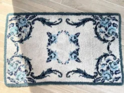 Tapis pure laine bleu 125x78cm