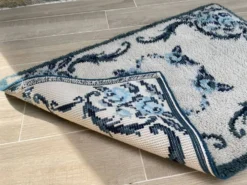 Tapis pure laine bleu 125x78cm