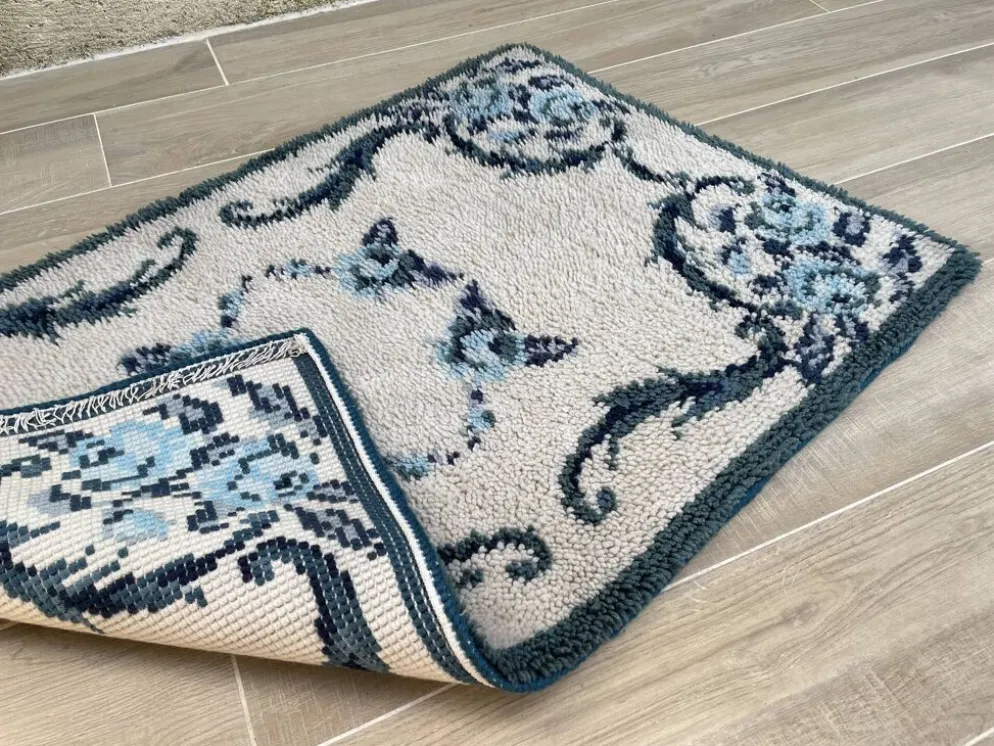 Tapis pure laine bleu 125x78cm