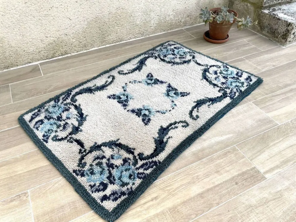 Tapis pure laine bleu 125x78cm