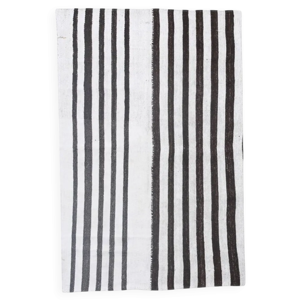 Tapis Rayé Noir et Blanc, Tissé à la Main, Style Moderne et Minimaliste, 131x203