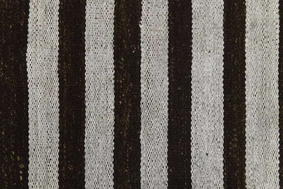 Tapis Rayé Noir et Blanc, Tissé à la Main, Style Moderne et Minimaliste, 131x203