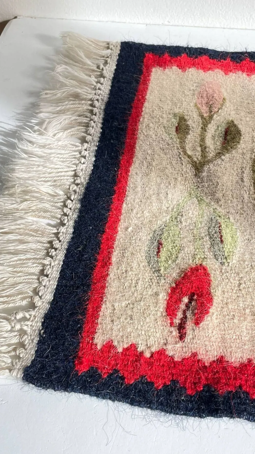 Tapis Rollakan décor de tulipes vintage