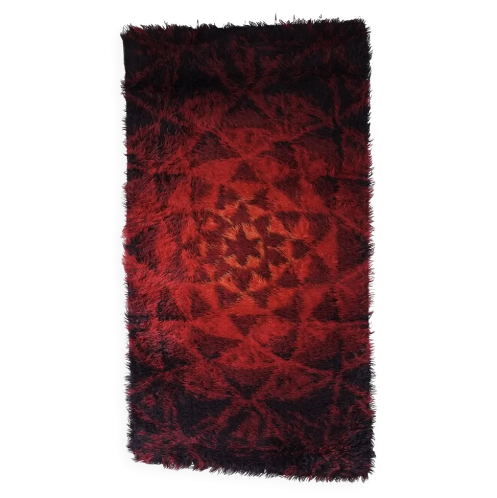 Tapis rya abstrait en laine rouge, style milieu du siècle | Suède | Années 1960