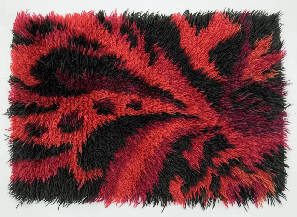 Tapis Rya en laine tissé à la main, design scandinave rouge vintage, années 1970