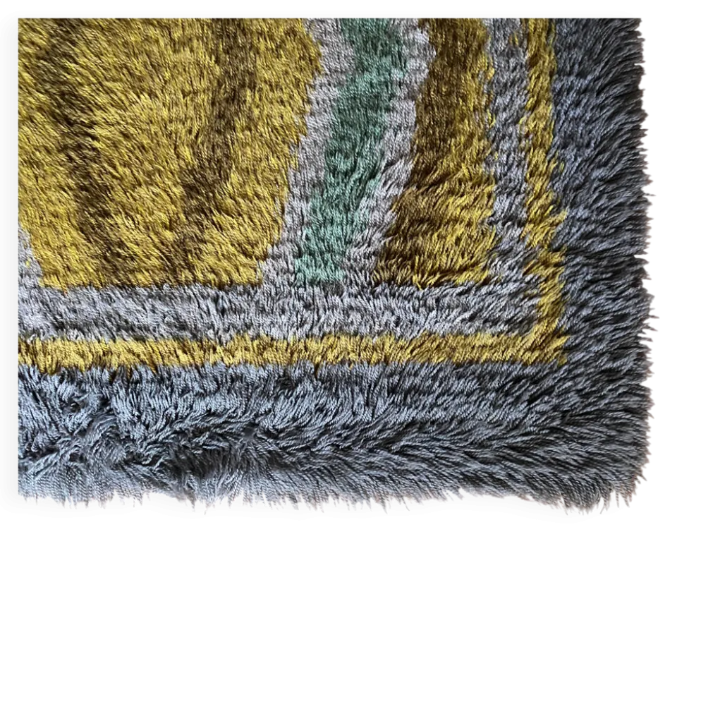 Tapis Rya à poils longs, jaune, aquamarine et gris, style mid-century modern, Suède, années 1960.