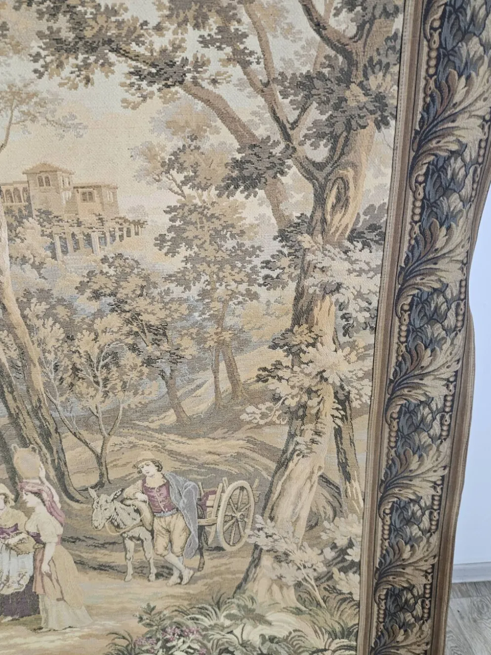 Tapisserie avec une scène forestière idyllique