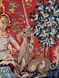 Tapisserie faite à la main, dans un cadre
