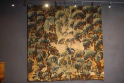 Tapisserie flamande en laine et soie. Fin du XVIIe siècle.