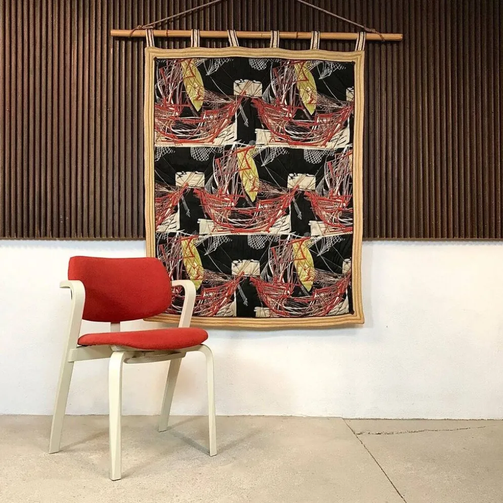 Tapisserie murale avec motif de voiliers sur tige en bambou, Italie années 1940.