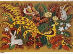 Tapisserie murale - Canevas encadré vintage années 70 - Paon en forêt