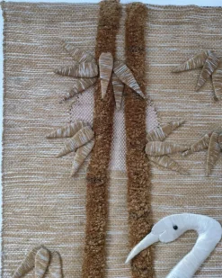 Tapisserie oiseau et feuillages estampillé années 70