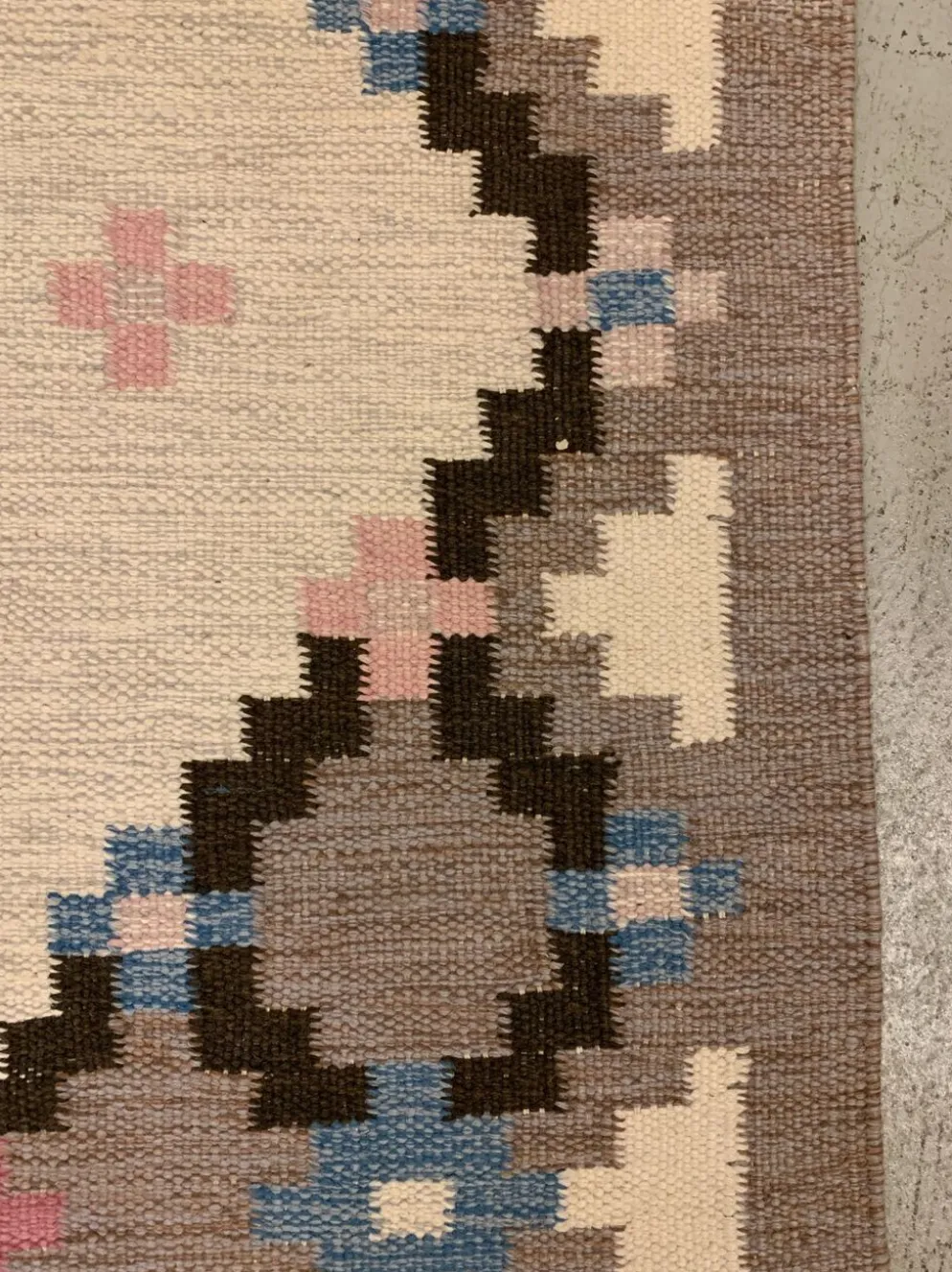 Tapis suédois du milieu du siècle Röllakan tissé à la main 1960