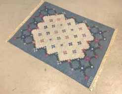 Tapis suédois du milieu du siècle Röllakan années 1960