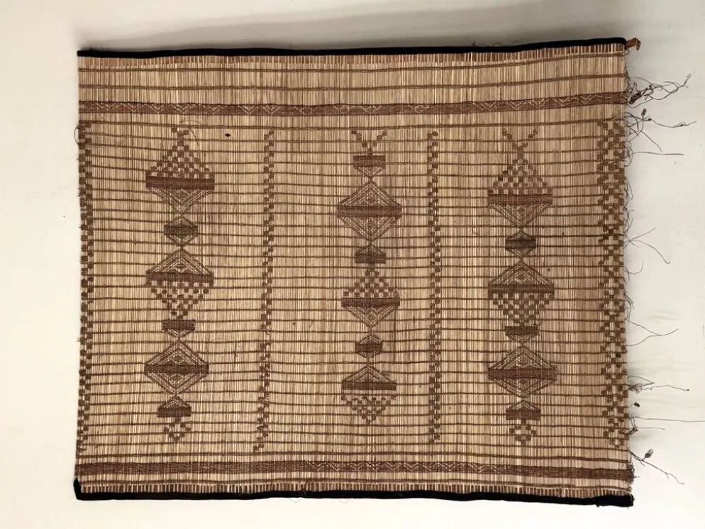 Tapis touareg - natte mauritanienne en fibre végétales et cuir