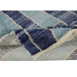 Tapis Tulu contemporain noué à la main en tons de bleu, 100 % laine, options personnalisées disponibles