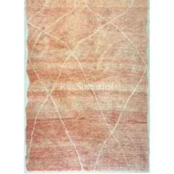 Tapis Tulu marocain contemporain noué à la main en rose doux, 100 % laine