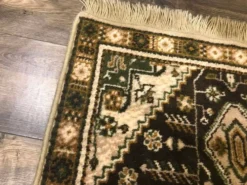 Tapis turc vintage avec design de médaillon