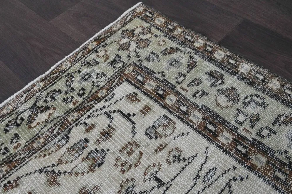 Tapis turc vintage ivoire et brun à motifs floraux, noué main, 155 x 247 cm