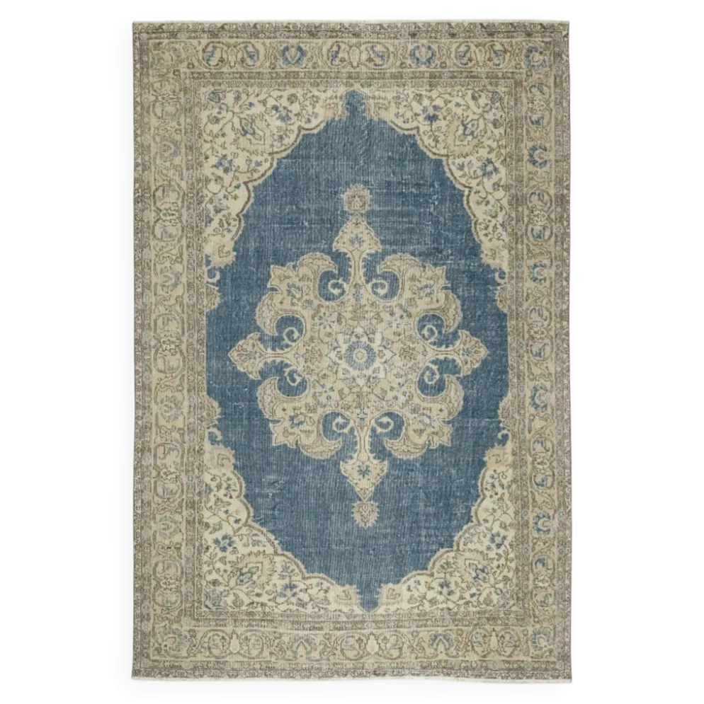 Tapis turc vintage. Tapis en laine noué à la main avec motif médaillon.