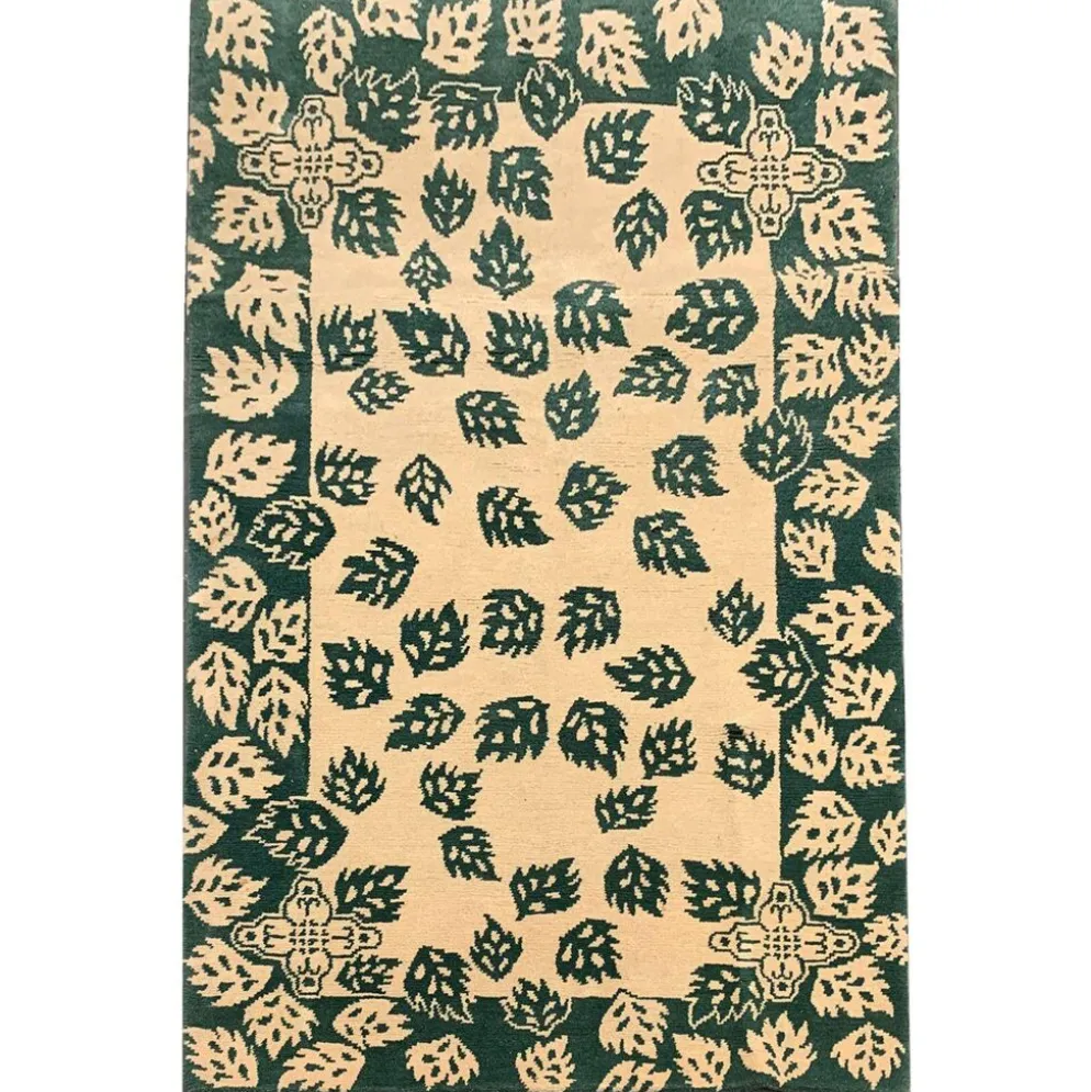 Tapis vert moderne fait main en laine crème, motif feuilles