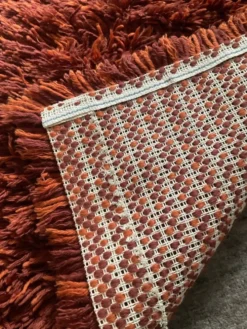 Tapis vintage en laine tissée