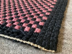 Tapis vintage en laine tissée