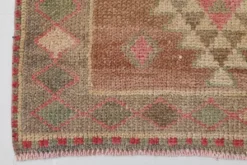 Tapis vintage taupe et rose poussiéreux pour couloir, 83x308 cm