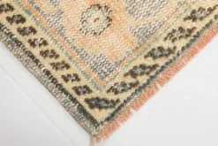 Tapis vintage turc tissé à la main couleur pêche, 179x288 cm