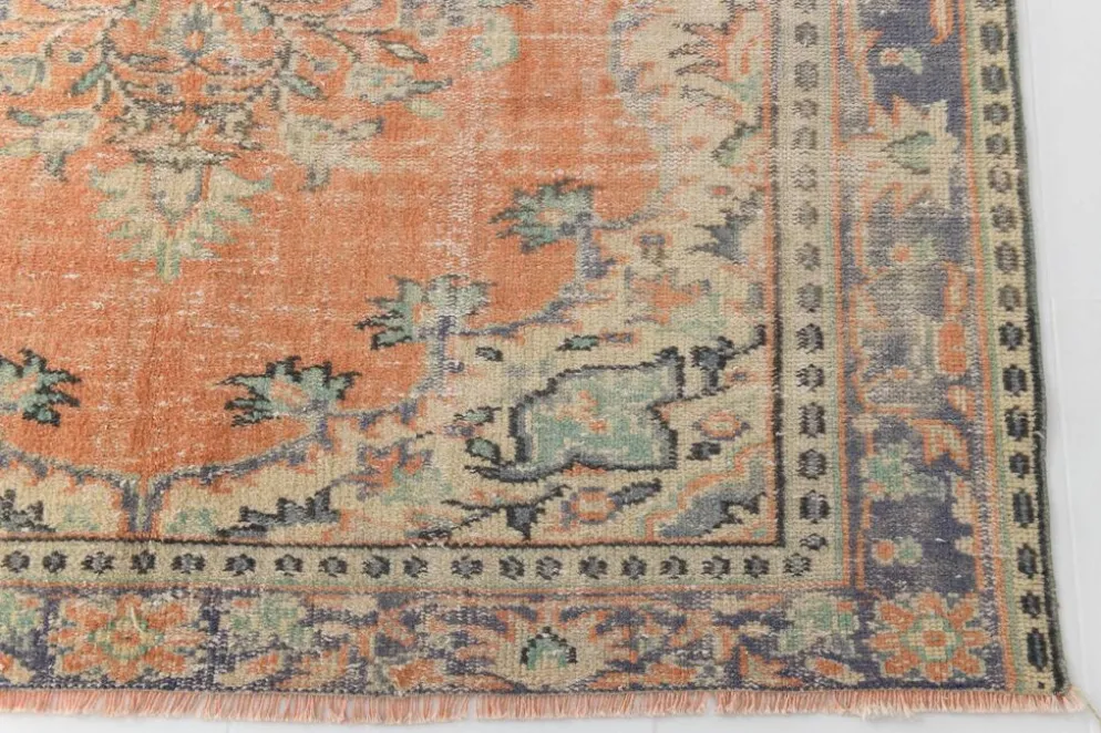 Tapis vintage turc tissé à la main en tons abricot pastel, 177x273 cm
