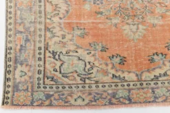 Tapis vintage turc tissé à la main en tons abricot pastel, 177x273 cm