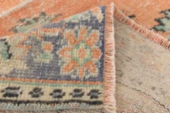 Tapis vintage turc tissé à la main en tons abricot pastel, 177x273 cm