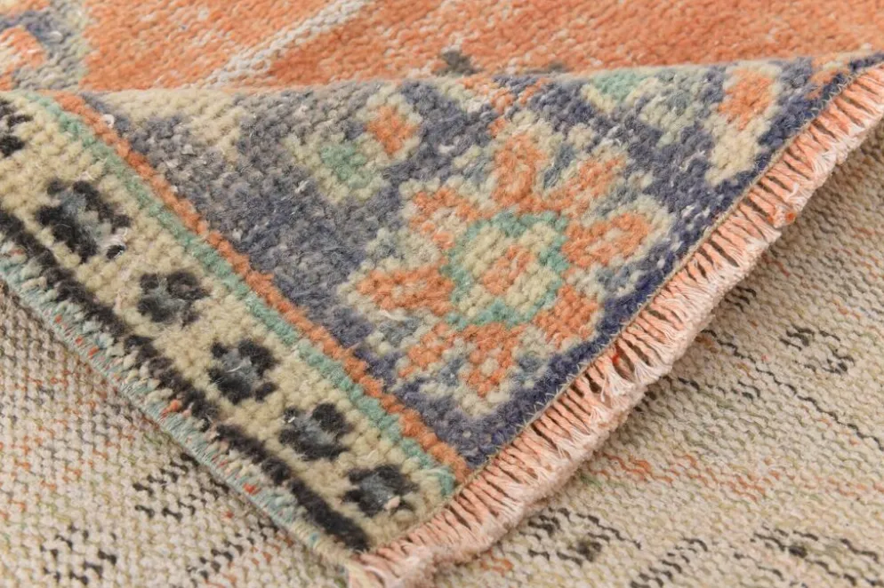 Tapis vintage turc tissé à la main en tons abricot pastel, 177x273 cm