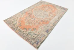 Tapis vintage turc tissé à la main en tons abricot pastel, 177x273 cm
