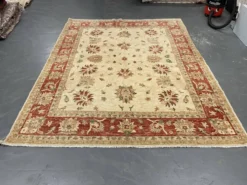 Tapis Ziegler oriental floral, en laine crème noué à la main