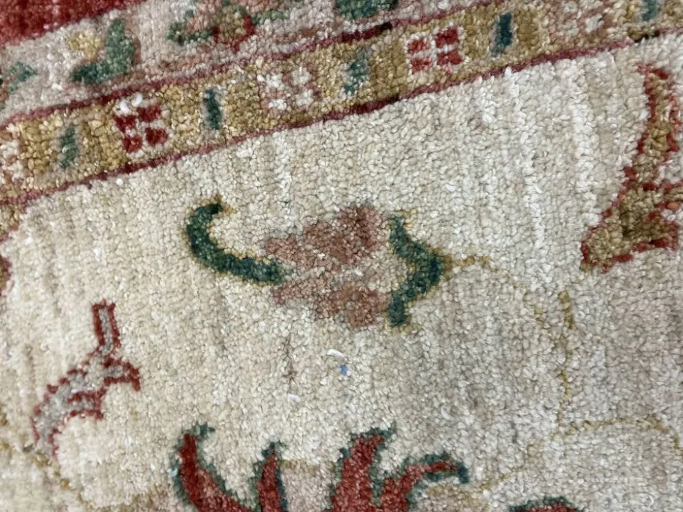 Tapis Ziegler oriental floral, en laine crème noué à la main