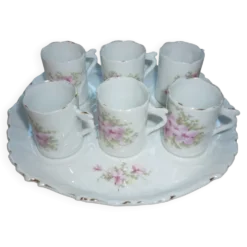 Tasses à café et plateau, vaisselle pour enfant en porcelaine ancienne