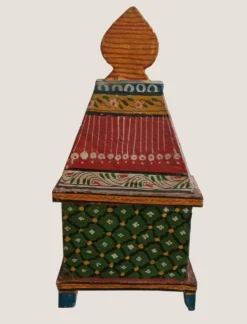 Temple indien en bois peint à la main