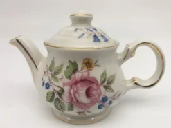 Théière dinette miniature “Sadler” vintage. England.