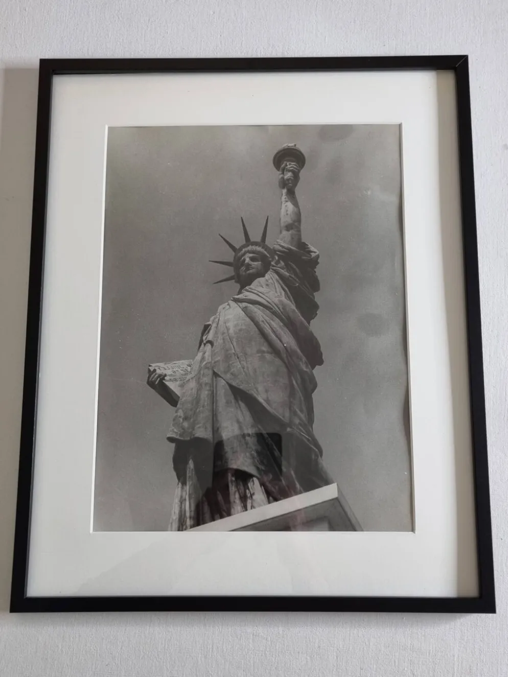 Tirage argentique vintage noir et blanc, statue de la liberté, 40 x 50 cm