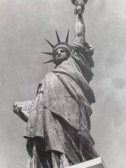 Tirage argentique vintage noir et blanc, statue de la liberté, 40 x 50 cm