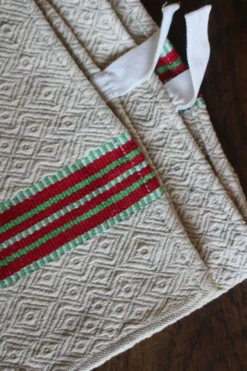 Torchon ancien chevrons bandes rouge vert