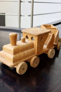 Train en bois ancien jouet Bertin locomotive et wagons