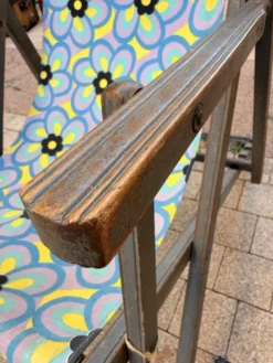 Transat années 70en toile à motifs colorés