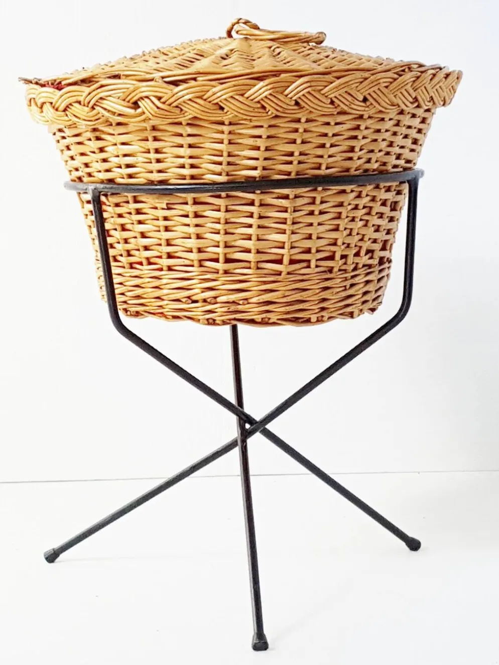 Travailleuse boite a couture tripode osier acier 1950 vintage 50s rockabill