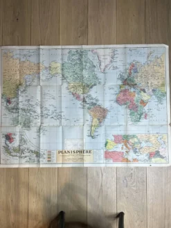Tres grande carte mondiale 104x74cm
