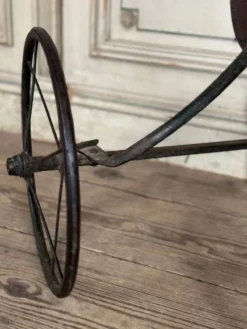 Tricycle d’enfants en fer forgé, vers 1900