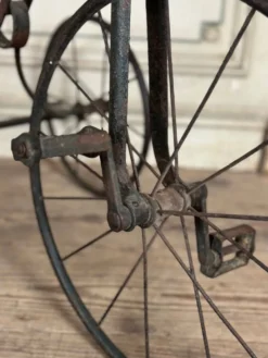Tricycle d’enfants en fer forgé, vers 1900