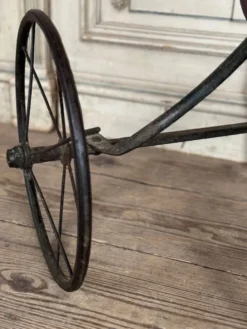 Tricycle d’enfants en fer forgé, vers 1900