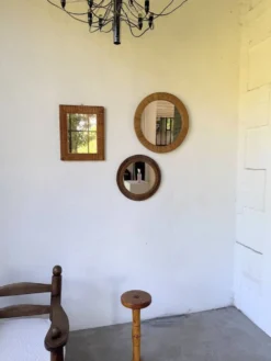 Trio de miroirs osier tressée années 50